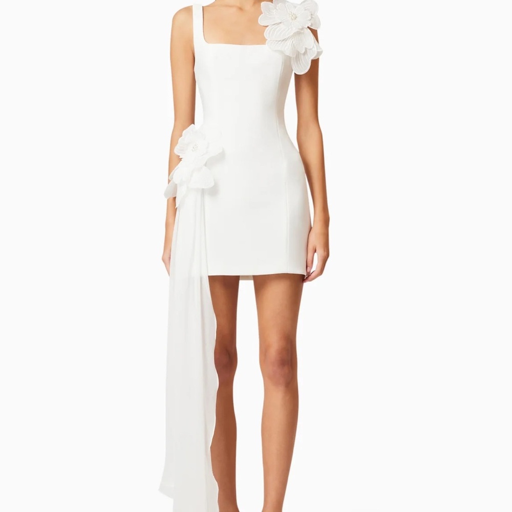 Elliatt White Floral Embellished Dress